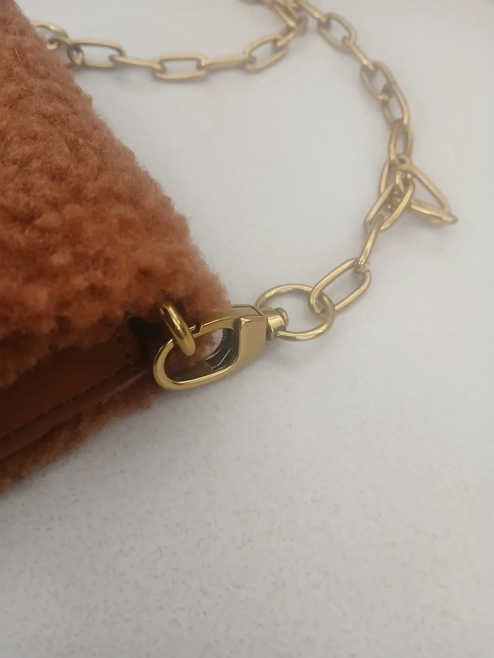 Universal Thread Crossbody Bag with Gold Chain